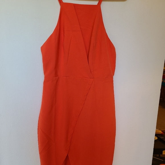 ◇Shareen collections halter dress w/ slit size 8◇ - Picture 4 of 10